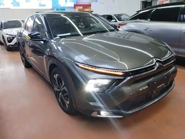 Citroën Versailles C5 X 2021