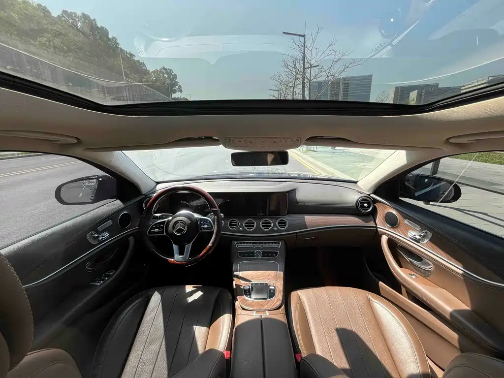 Mercedes-Benz E-Class 2019 — фото 6