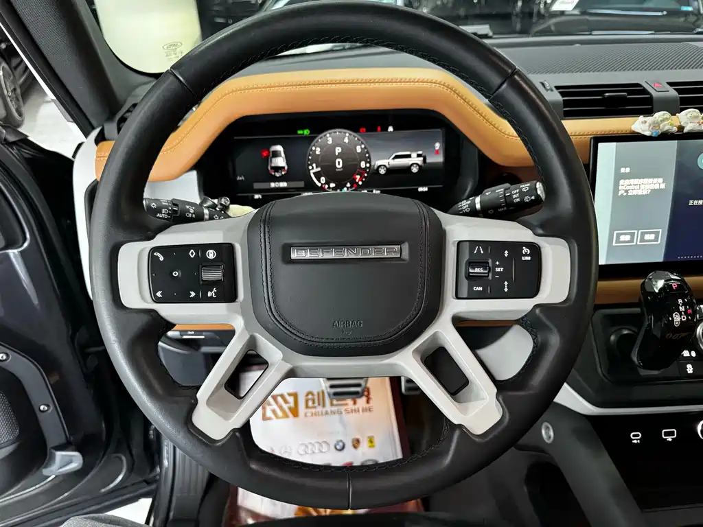 Land Rover Defender 2024 — фото 14