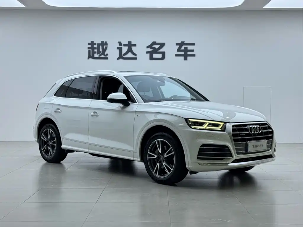 Audi Q5L 2021 — фото 3