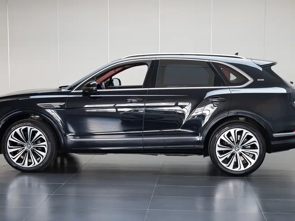 Bentley Bentayga 2020 — фото 7