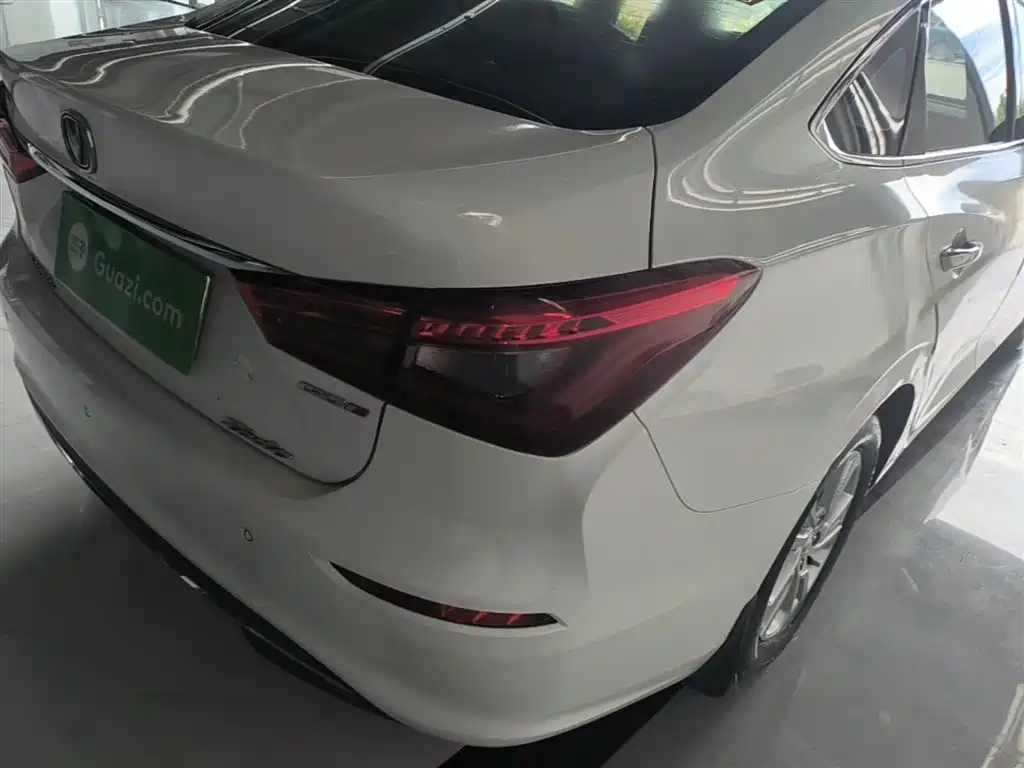 Changan Eado 2019 — фото 8