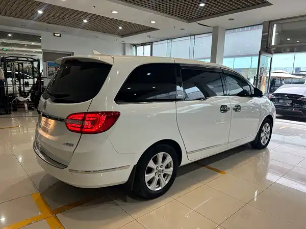 Buick GL8 2015