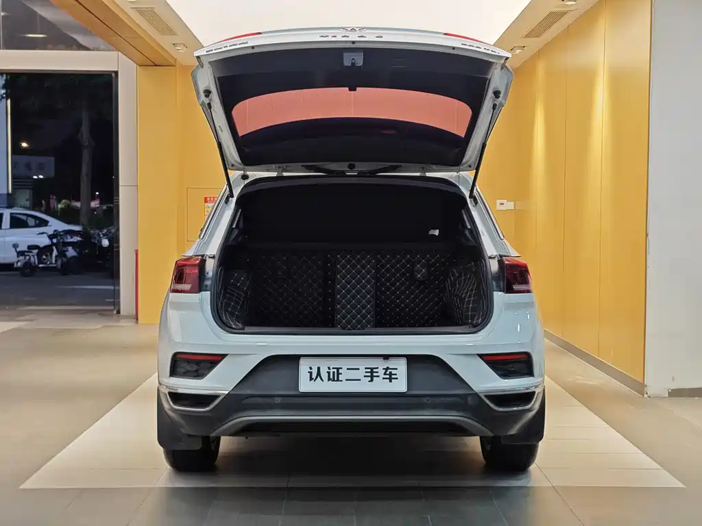 Volkswagen T-Roc 2020 — фото 28