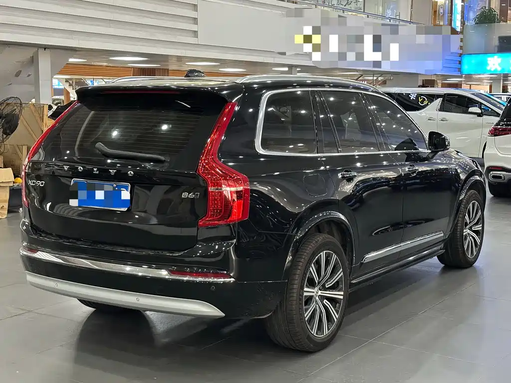 Volvo XC90 2022 — фото 6