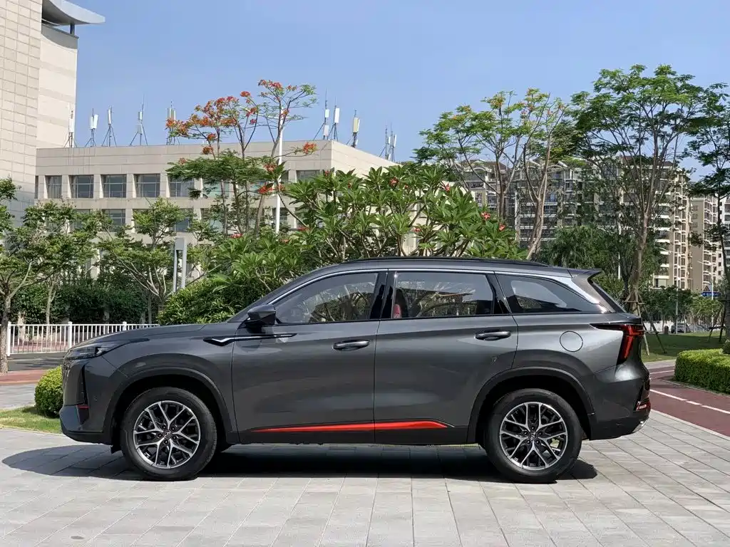 Changan CS75PLUS 2023 — фото 6