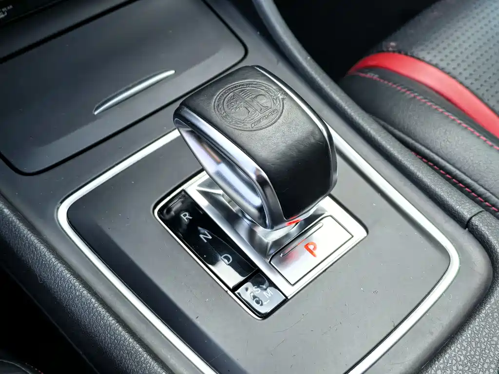 Mercedes-Benz A-Class AMG 2015 — фото 14