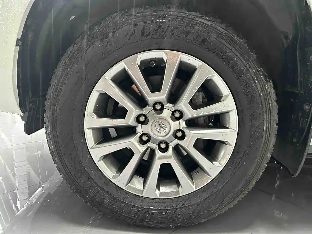 Toyota Prado 2018 — фото 2