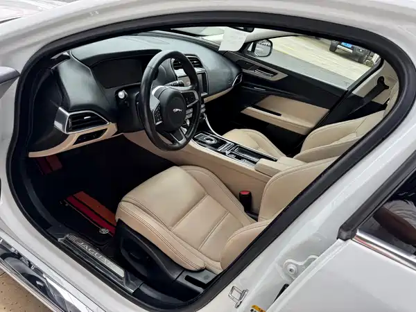 Jaguar XEL 2018