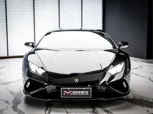 Lamborghini Huracan 2021