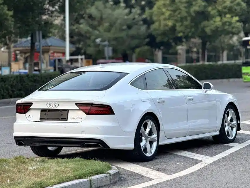 Audi A7 2016 — фото 9