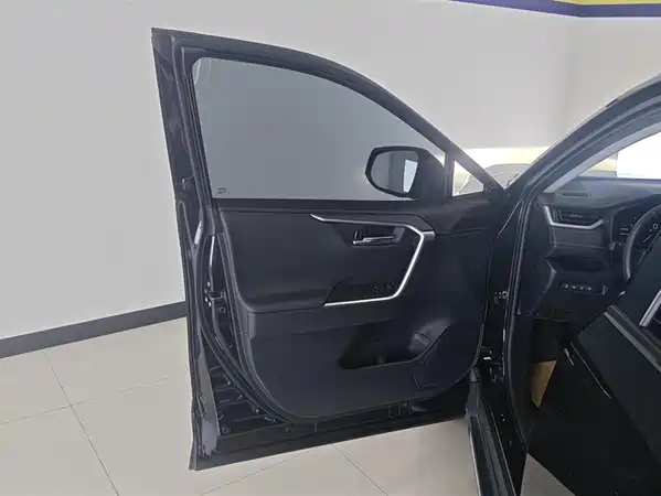 Toyota RAV4 2024