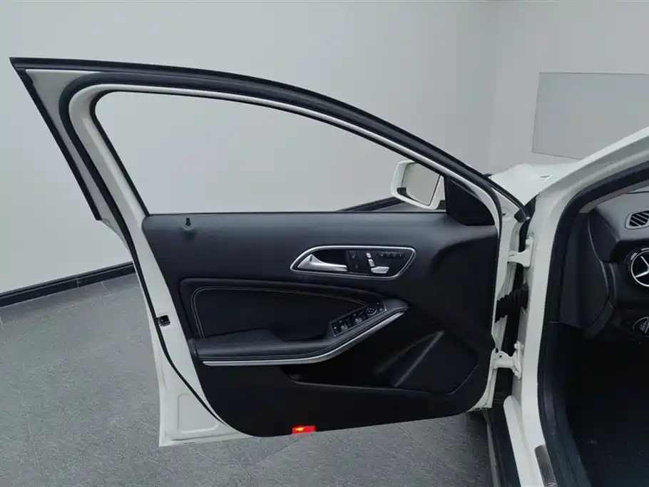 Mercedes-Benz GLA 2019