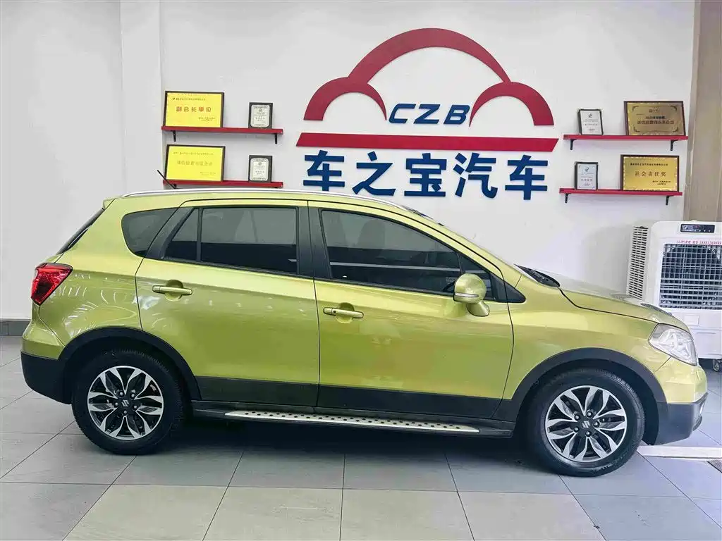 Suzuki S-Cross 2014 — фото 8