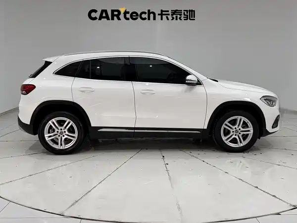 Mercedes-Benz GLA 2023
