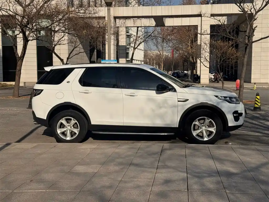 Land Rover Discovery Sport 2016 — фото 8