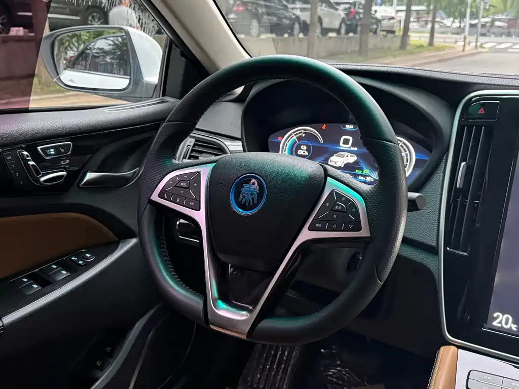 BYD Qin NEV 2019 — фото 20