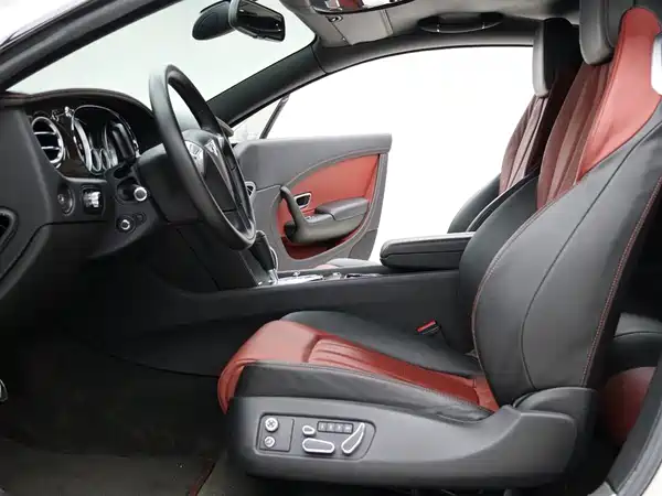 Bentley Continental 2015