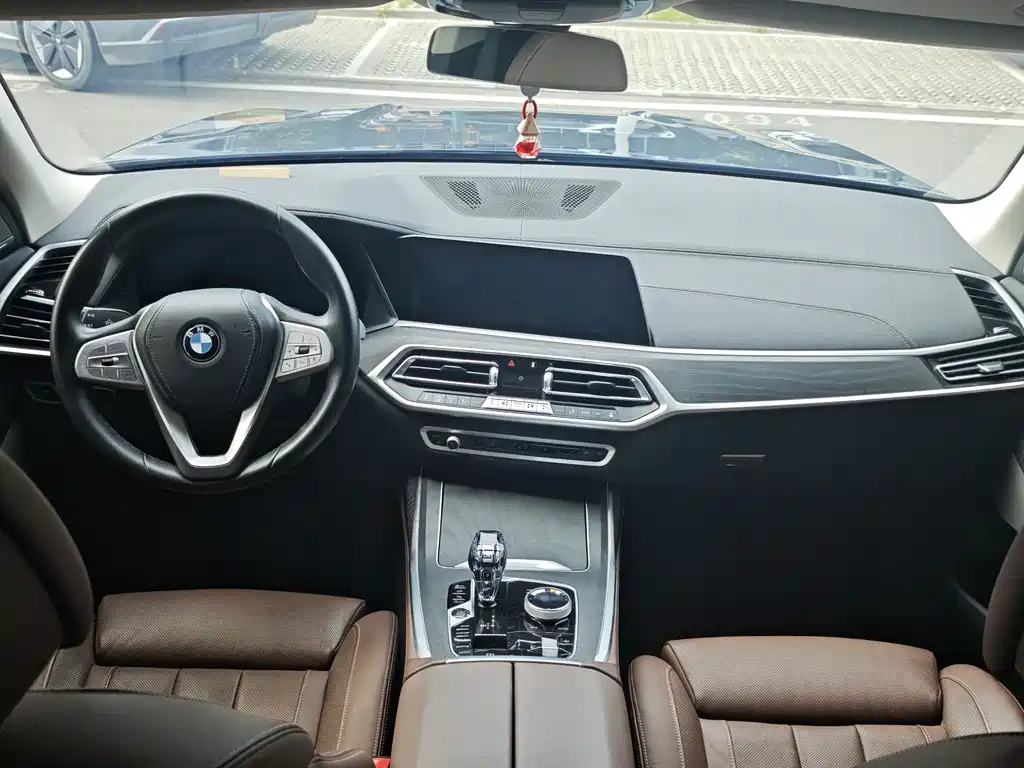 BMW X7 2021 — фото 12