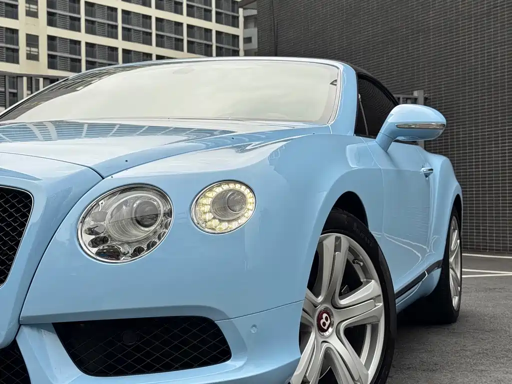 Bentley Continental 2014 — фото 10