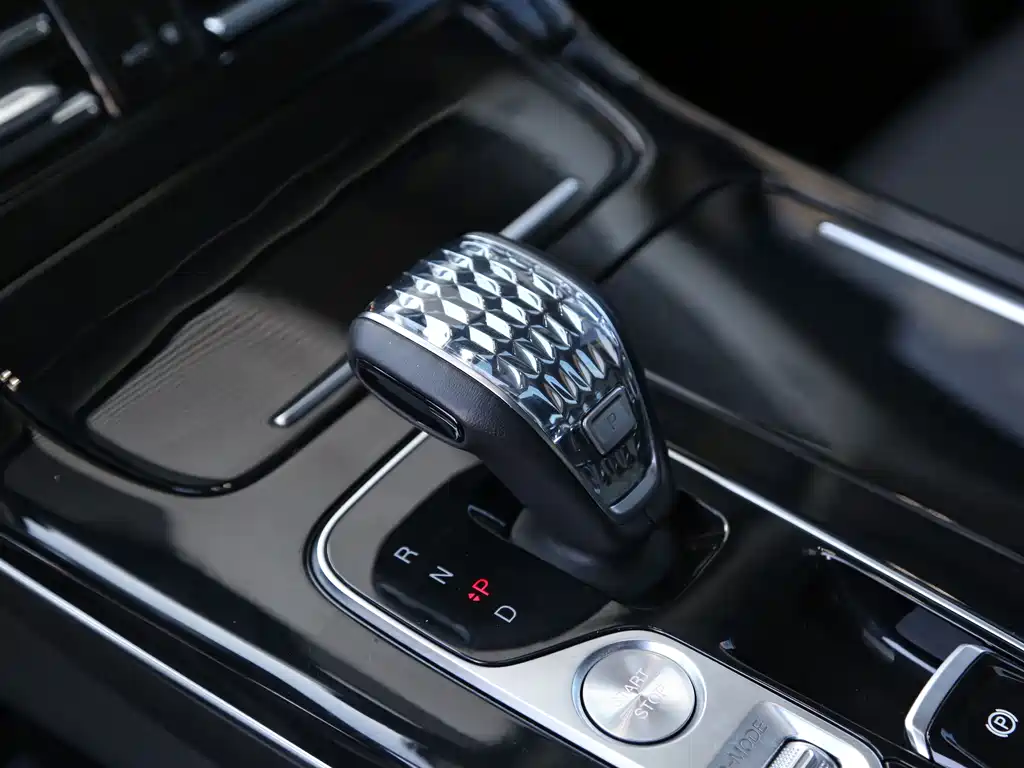 GAC Motor Trumpchi M8 2023 — фото 4
