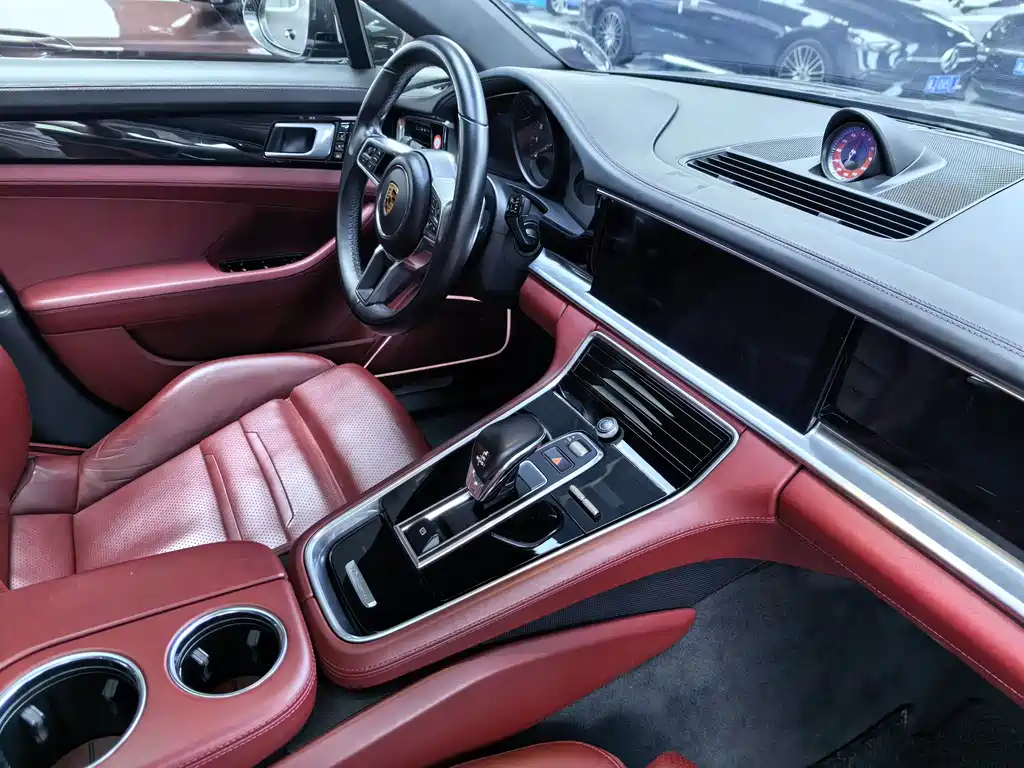 Porsche Panamera 2020 — фото 5