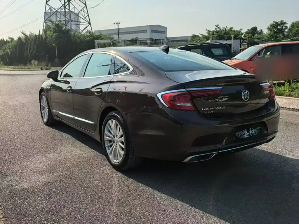 Buick LaCrosse 2018 — фото 8