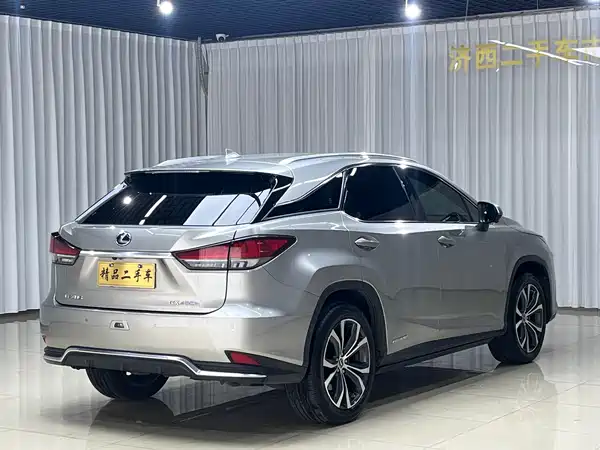 Lexus RX 2022