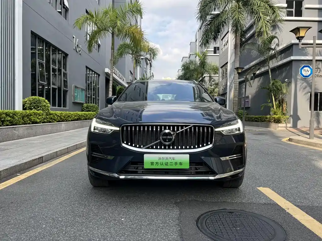 Volvo XC60 PHEV 2024 — фото 2