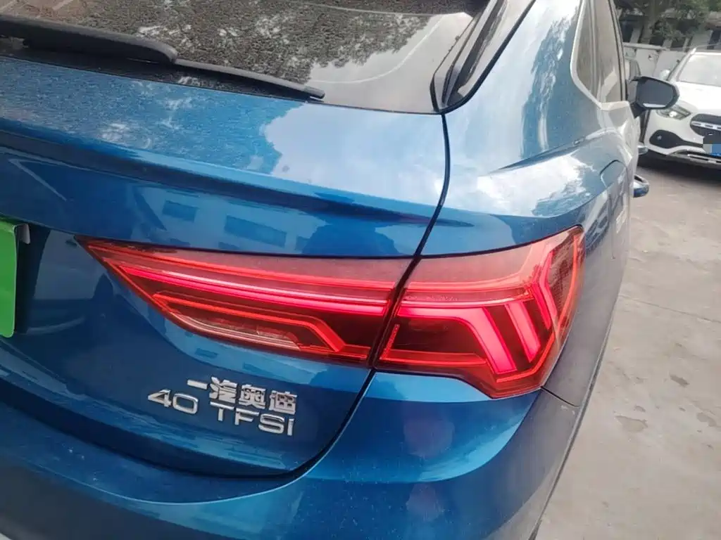 Audi Q3 Sportback 2021 — фото 24
