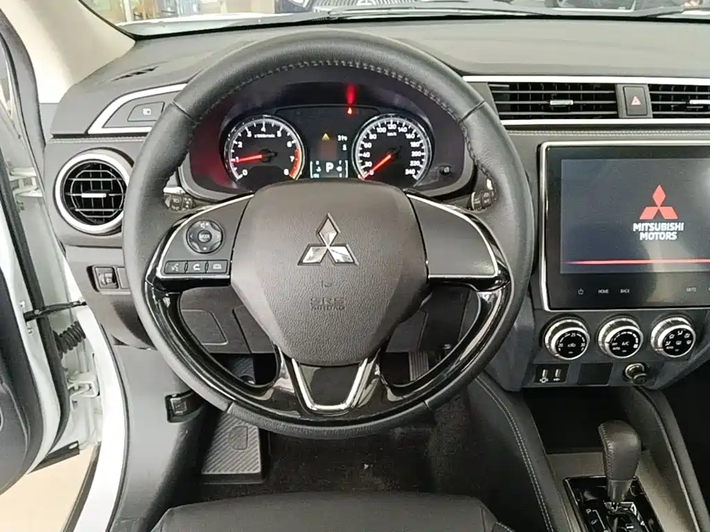 Mitsubishi ASX 2021 — фото 11