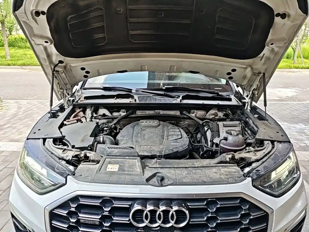 Audi Q5L 2021 — фото 20