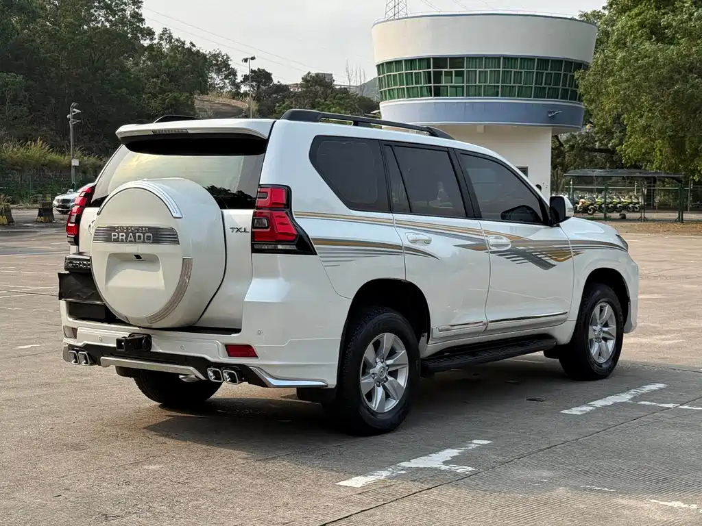 Toyota Prado 2020 — фото 4