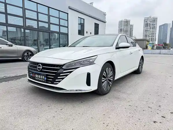 Nissan Teana 2023