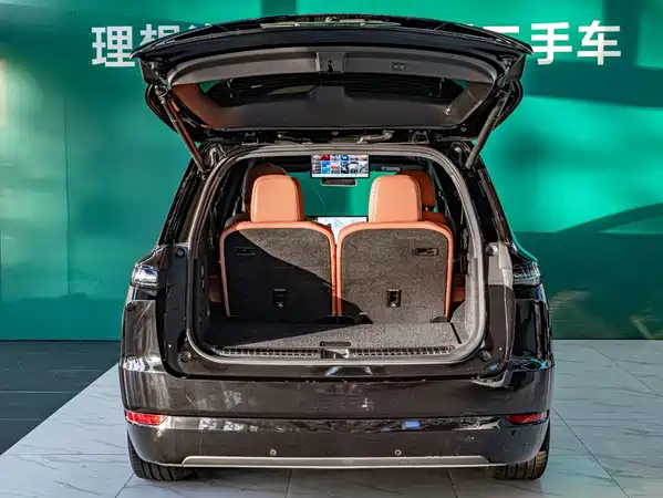 Li Auto L9 2025
