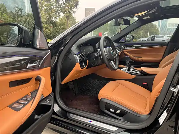 BMW 5 Series 2020