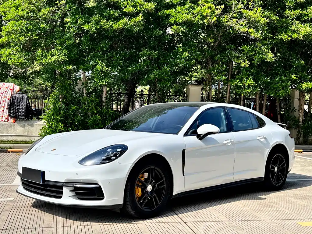 Porsche Panamera 2019 — фото 2