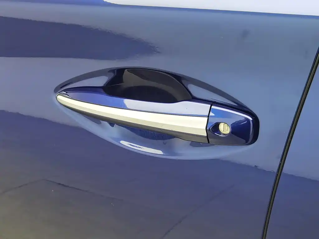 Infiniti Q50L 2016 — фото 18