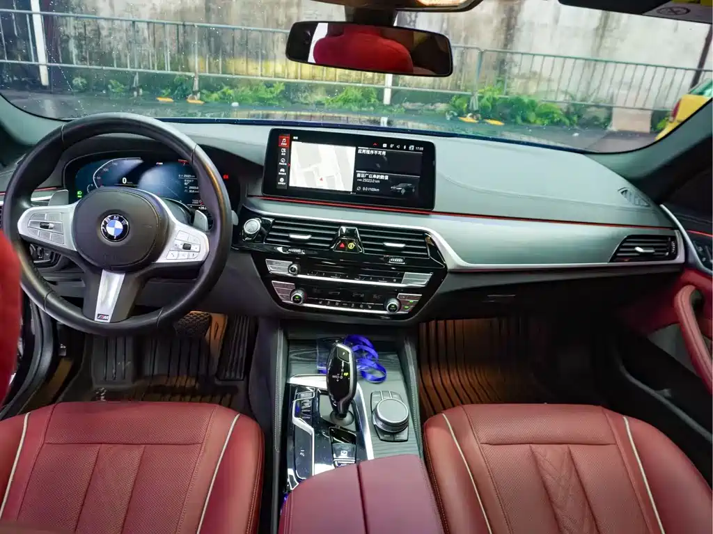 BMW 5 Series 2023 — фото 12