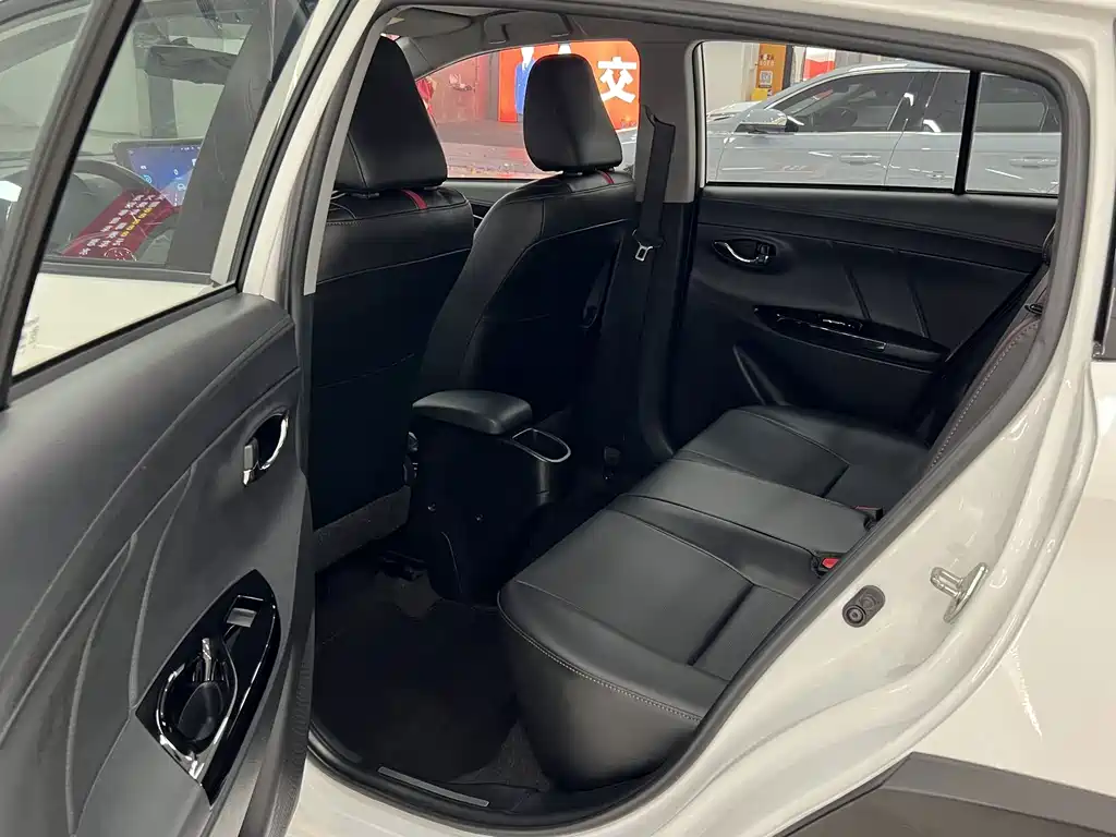 Toyota Yaris L 2020