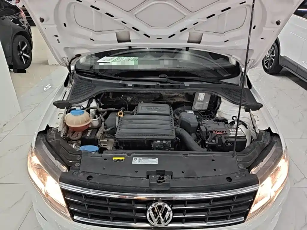 Volkswagen Jetta 2018 — фото 20