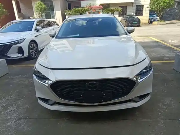 Mazda 3 Axela 2023