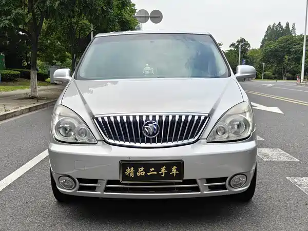 Buick GL8 2013