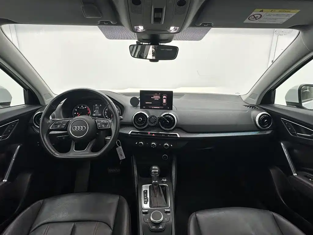 Audi Q2L 2022 — фото 10