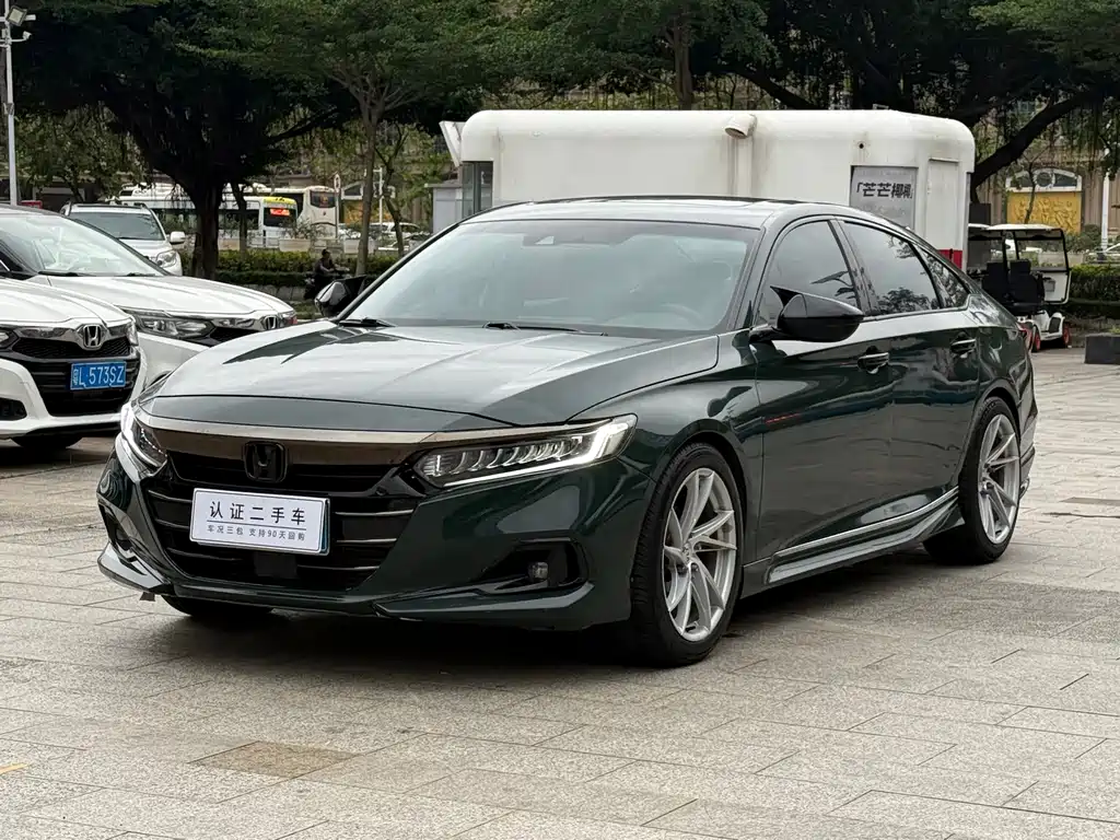 Honda Accord 2023 — фото 1