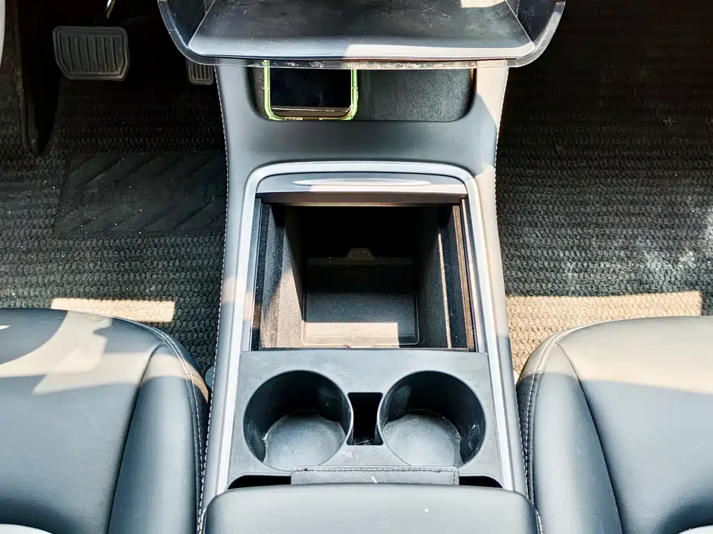 Tesla Model Y 2023 — фото 20