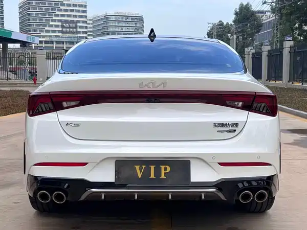 Kia K5 2021