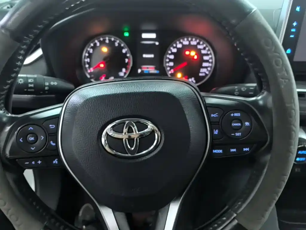 Toyota Wildlander 2021 — фото 11