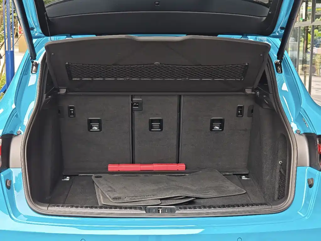 Porsche Macan 2020 — фото 18