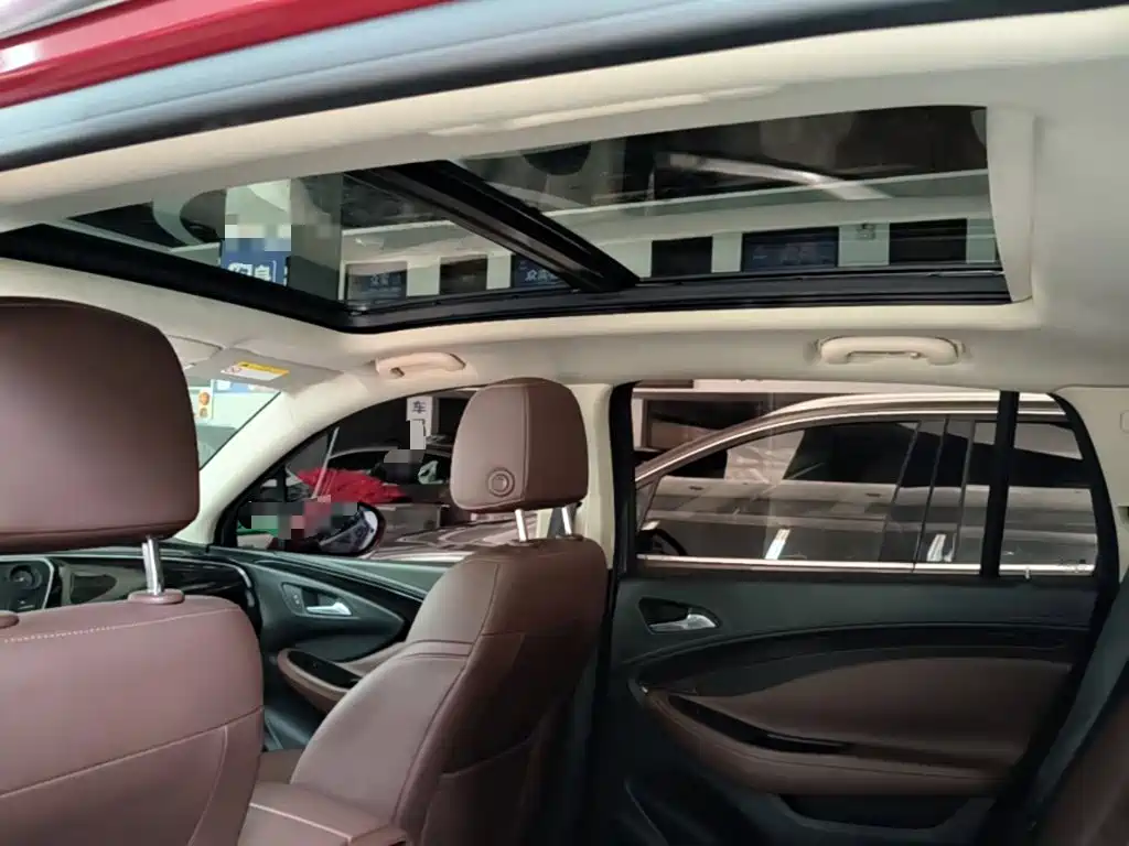 Buick Envision Plus 2017 — фото 18